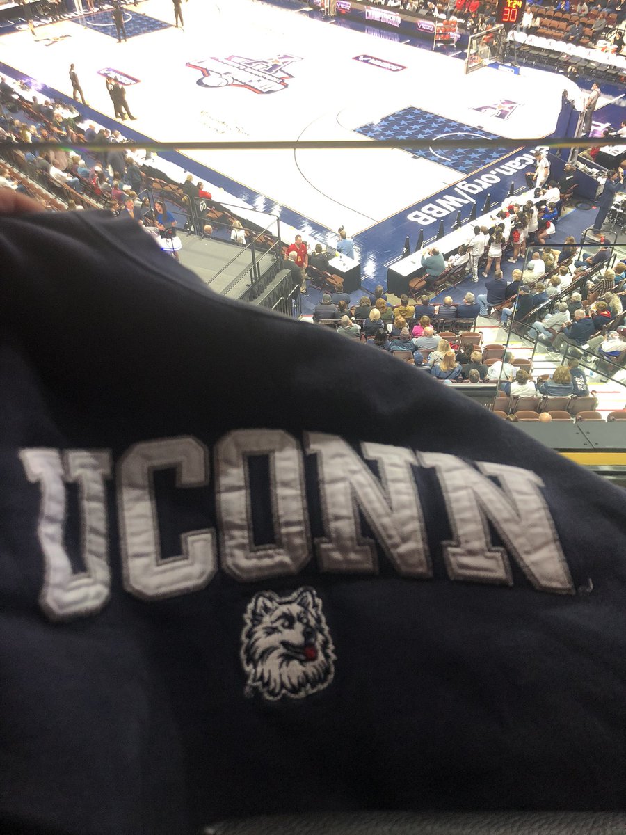 UConn girls American Athletic Champs 2020! #gohuskies