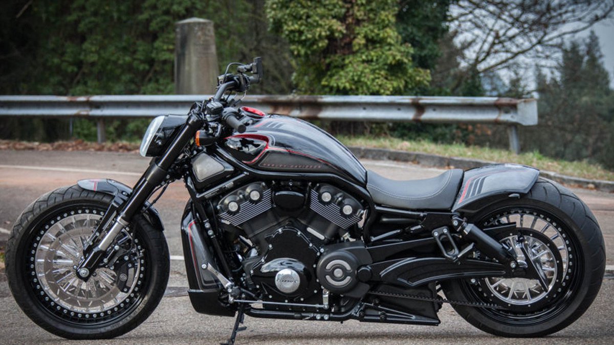 HDForums's tweet image. Since the #Harley #VRod has kind of a niche following, it's always fun to see different builds. What do you think about this piece of modern #muscle? bit.ly/2TA5Xqv