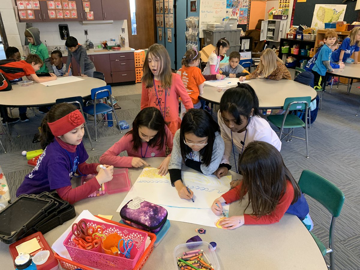 SZemmer2's tweet photo. Eagles Nest K-5 students experiencing TEAMWORK! #weTEAchtroy https://t.co/mXPECnQnm6