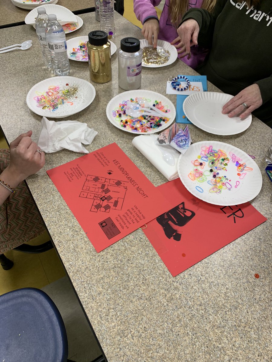 MrsMarshallTSC's tweet photo. Klondike Elementary hosted a Mindfulness Family Night this evening. Everyone rotated through Inside Out stations working to name it to tame it, amygdala reset glitter bottles, & so much more! Well done, Nuggets! #TSCMind #TSCINtegrate #leadbypractice 🧠💙 https://t.co/5vJy4UtG0L