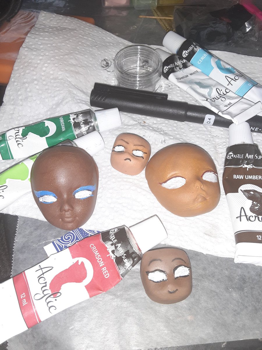 DementorsLoveMe's tweet photo. Working on #dollfaces https://t.co/1Wrz0R2ILj