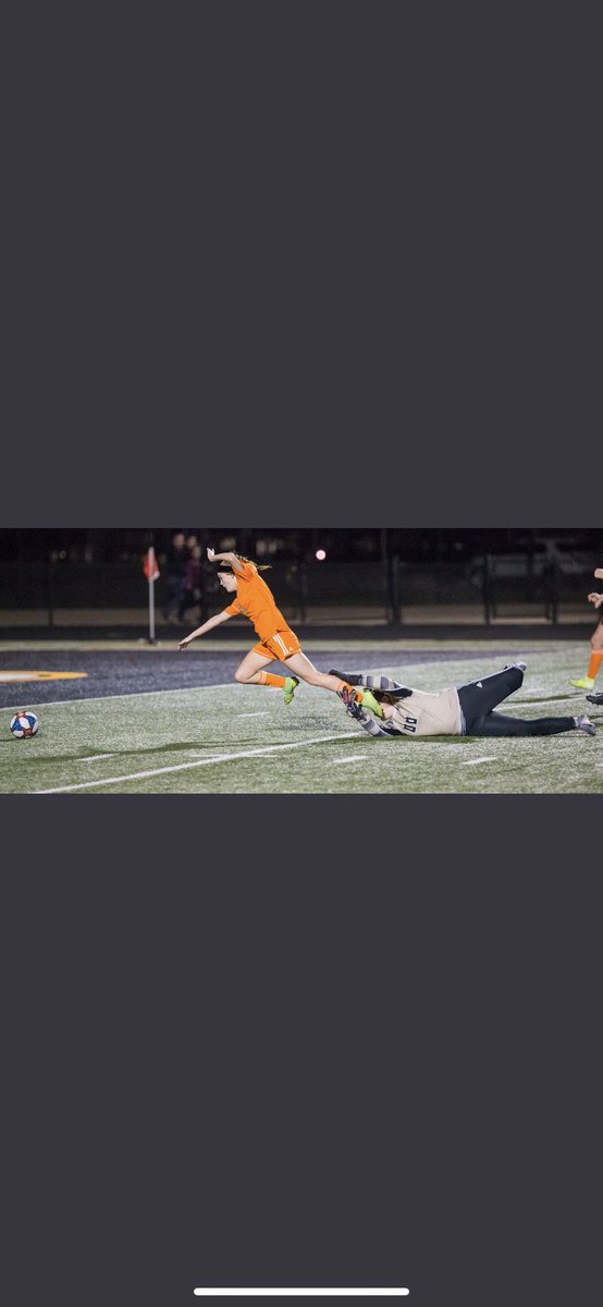 AshlynLaughley's tweet photo. UNDEFEATED DISTRICT CHAMPS!!! https://t.co/low66t1tWu