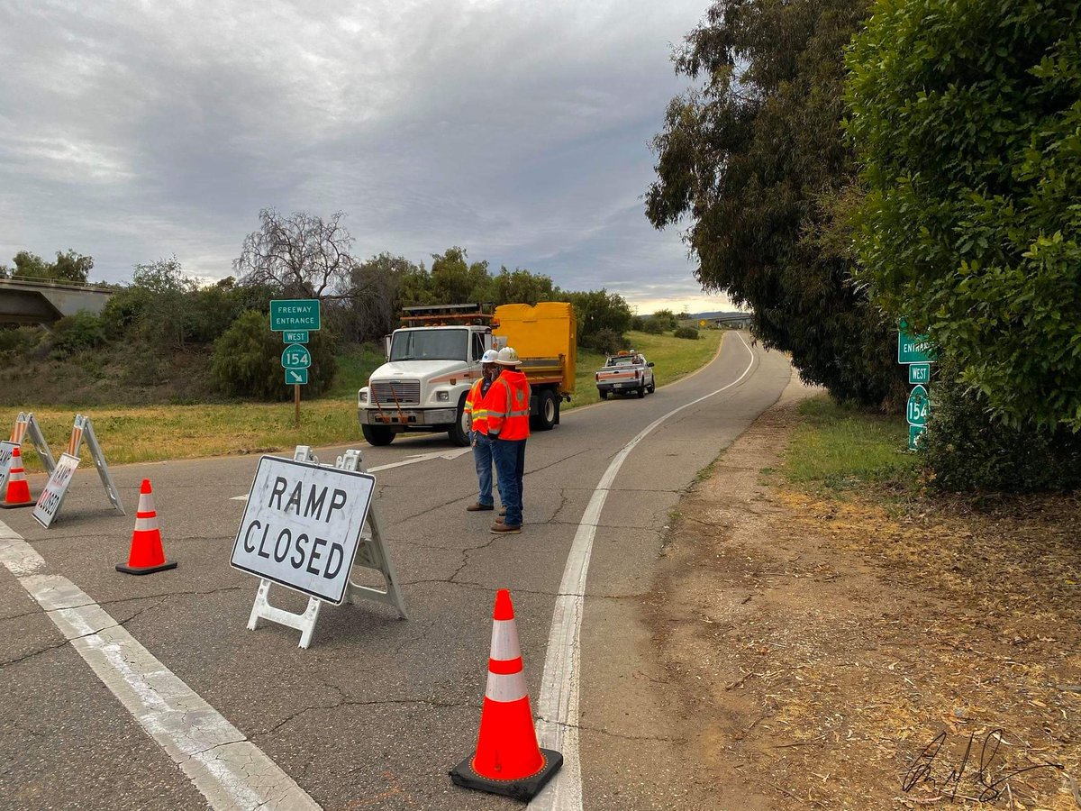CHP_SantaBarb's tweet photo. #Hwy154 is closed from #StateRoute192 to the Hwy. 154/246 Roundabout near Santa Ynez in Santa Barbara County due to a brush fire near Painted Cave Road. Motorists may use #US101 as a detour. @KEYTNC3 https://t.co/2kKPPn97uW