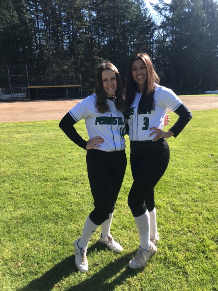 PenHighSoftball's tweet photo. We smiled big for picture day 🤩 https://t.co/zue09iK55h