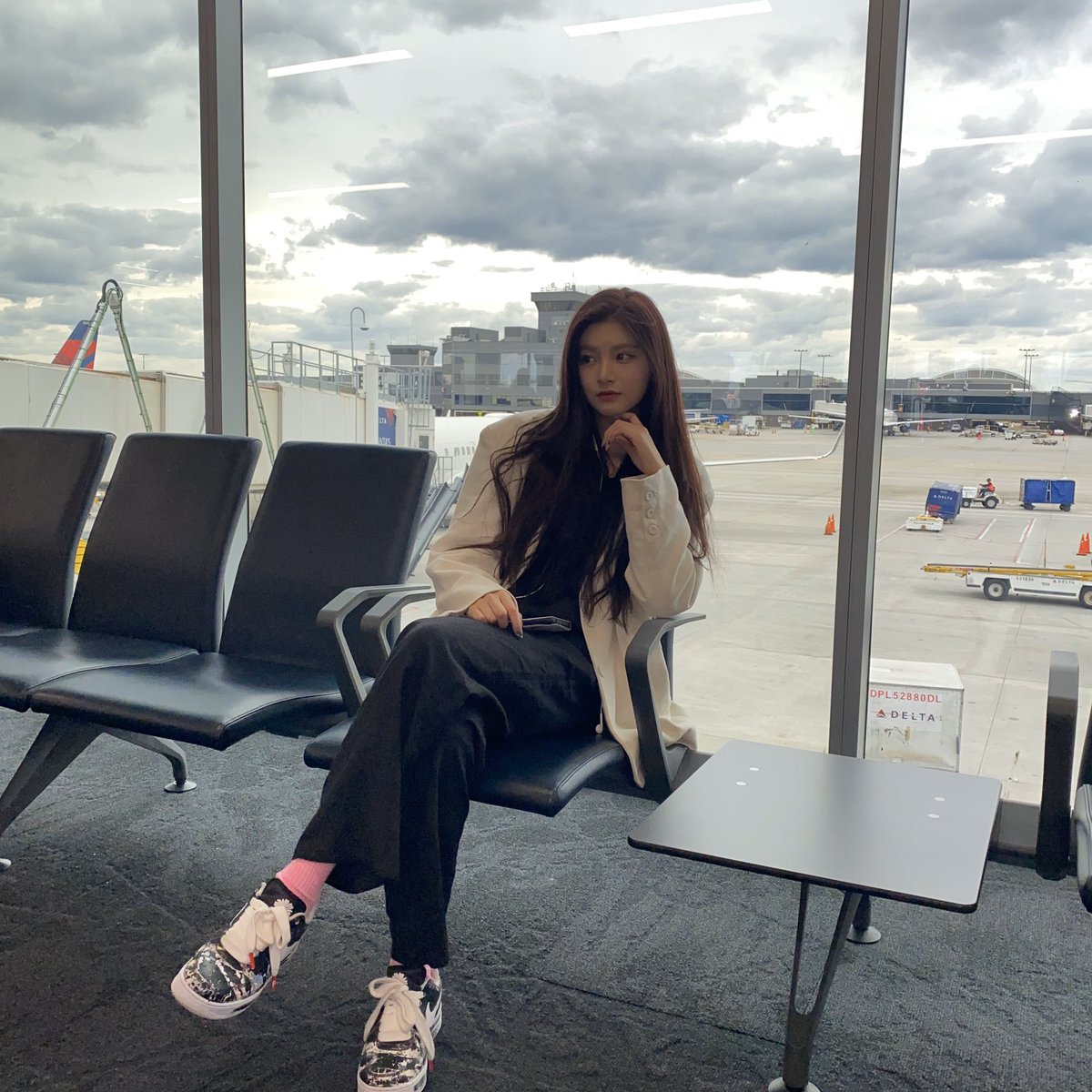EVERGLOW_twt tweet picture