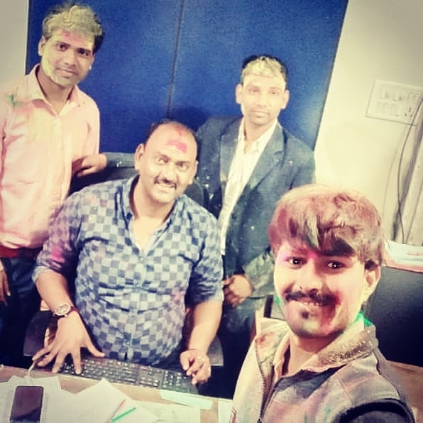 Nagar Sahakari Bank Ltd Maharajganj Branch-Mujuri! ~~~~~~~~~~~~~~~~~~~ Pray to God that the colors of Holi fill your life with joy!
  Happy Holi to all friends, colleagues and family !!
  -------------------------------------