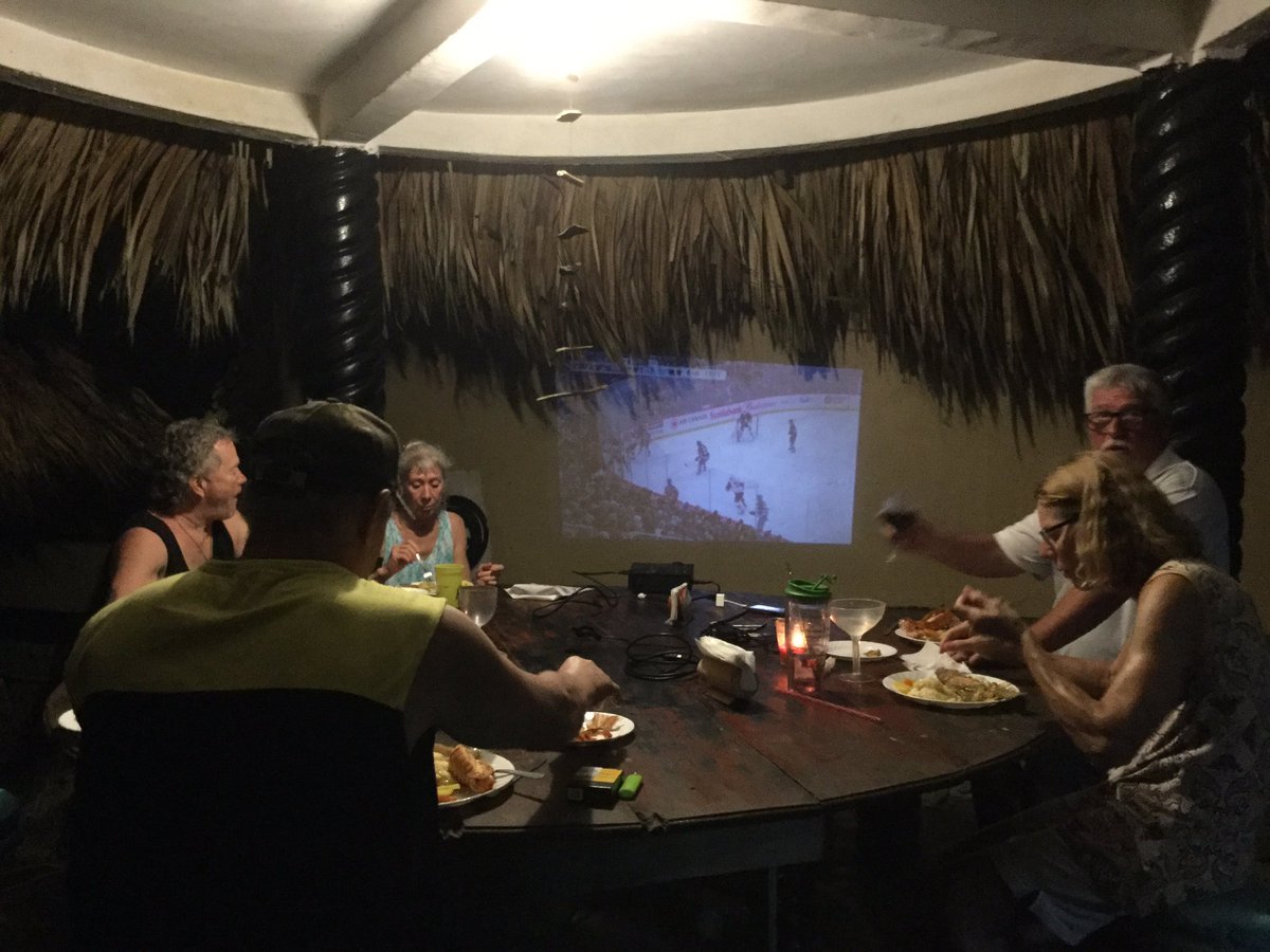 HideawayLodge's tweet photo. #NHLjets game, Nicaragua style https://t.co/LdQsseQPJH