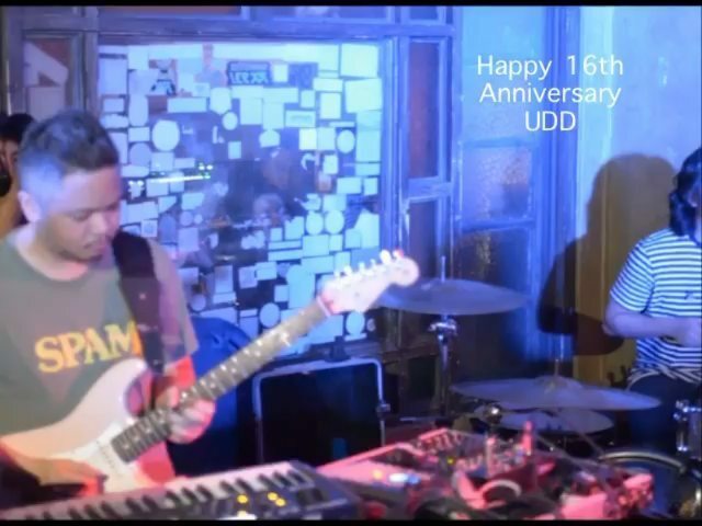 TeamUDD's tweet image. 09 March

Happy 16th Bandsary, @uddph ❤ Thank you for continuously mending and breaking our hearts with your songs. 🤣 We love you. 
@armimillare @paulsoonyap @eanmayor
@carlostanada7 @eddofficialph @ternorecordings 
Video by tito @lihterature 😉❤ ift.tt/2v8ncpv