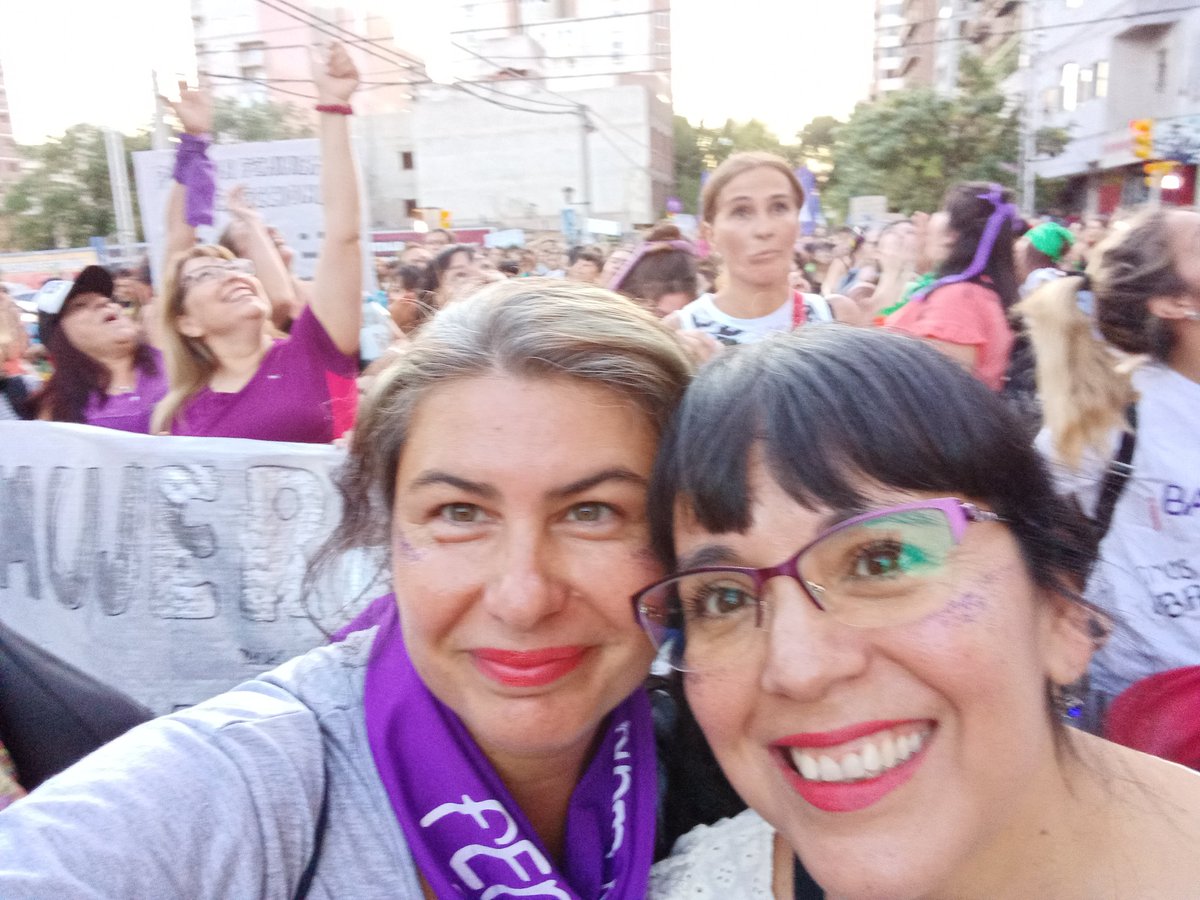 mirandapinta's tweet photo. En #Neuquén se marcha!!! #ParoNacionalDeMujeres #9marzo2020 Por un mundo feminista, basta de femicidios!!! https://t.co/8bEm02V820