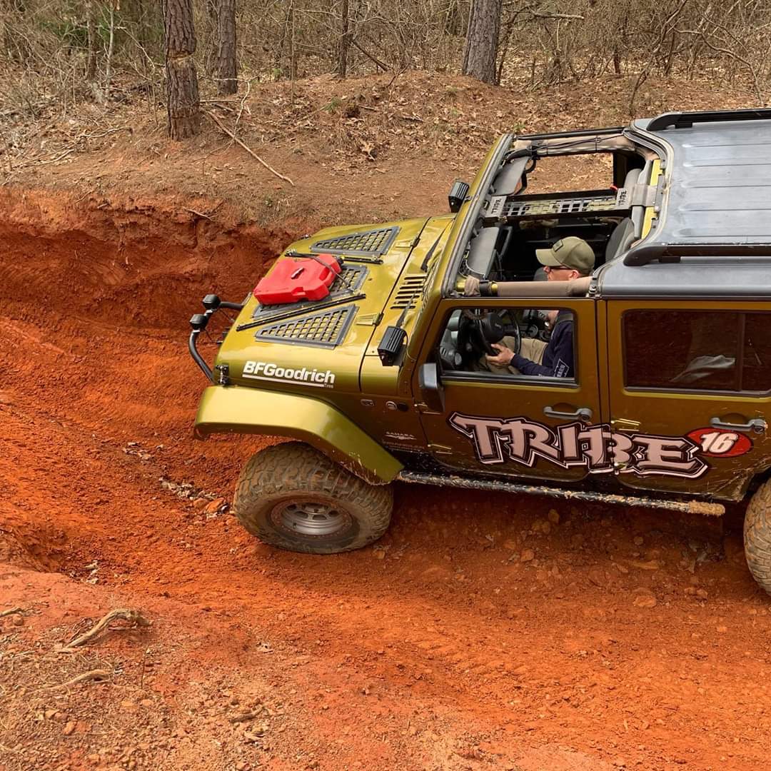 Having a great time out at the MegaRun 2020 event here in Gilmer Texas! Lots of familiar faces from the wheeling family. #thetribe16 #tx4wd #jointhetribe  @ Gilmer, Texas