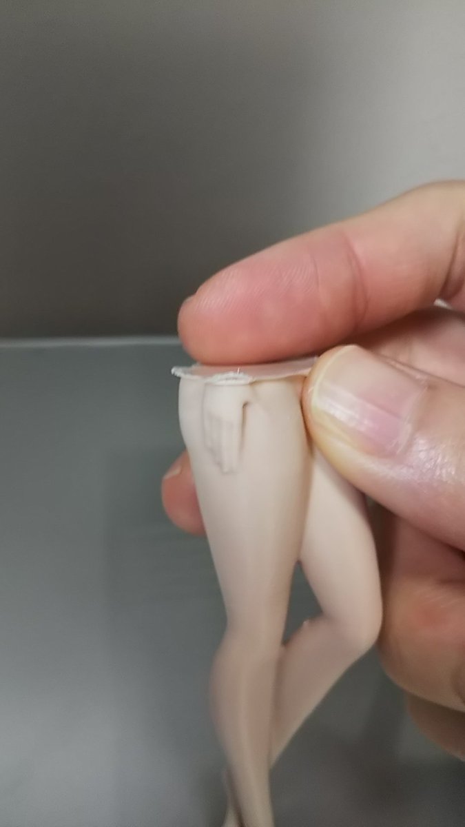 infinity3dp_JP's tweet photo. 【肌色フィラメント用モデル】
少し間が空きましたが出力完了！全長75mmの0.12ピッチです。
手の指も足の指もしっかり出力されてます。出力中は犬神家みたいでしたが、綺麗な色白のお見脚が出来ました😊
#Infinity3DP #spidermaker https://t.co/JBL8jScwON