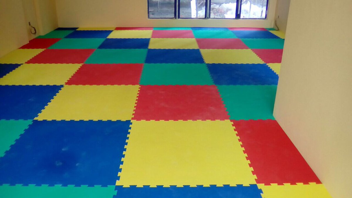 PrimelaySF's tweet photo. A colourful indoor playground. Done at Country Garden, Johor in 2017.  

Product: Aktiv Puzzle Mat 25mm. reversible interlocking foam mat for indoor activities. https://t.co/WUa5Tj9r9P