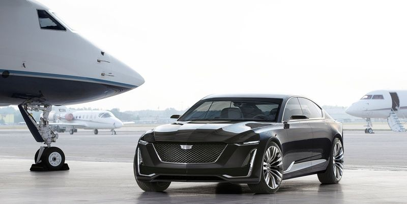 RoadandTrack's tweet photo. Cadillac's electric flagship will cost over $200,000. https://t.co/AsRxDZBl6f https://t.co/WxRzssomMq