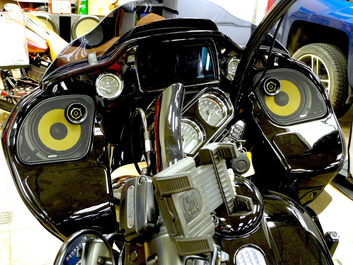 The baddest speaker that you can get for your Harley?! <a href="/FocalUSA/">Focal</a>’s new HDK1652014UP speaker is specifically engineered for Harley-Davidson applications. It is a direct-fit installation with special Harley-Davidson grills that allow perfect integration into the original locations.