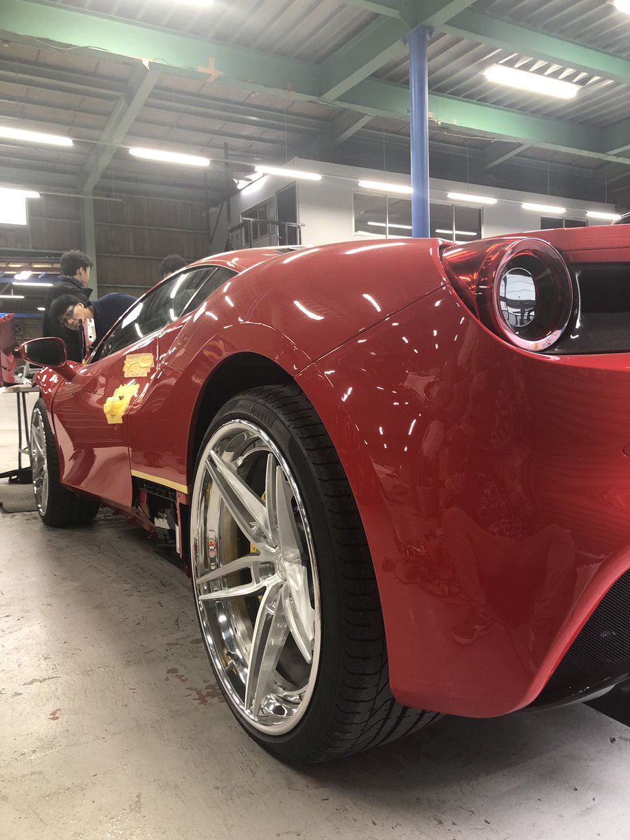 bondmediacrew's tweet photo. 今日はボンドボディで撮影
#bond #bondbody #bondchannel #ボンド #ボンドボディ #ボンドチャンネル #ferrari488 #GTB https://t.co/C5V89oRL8h