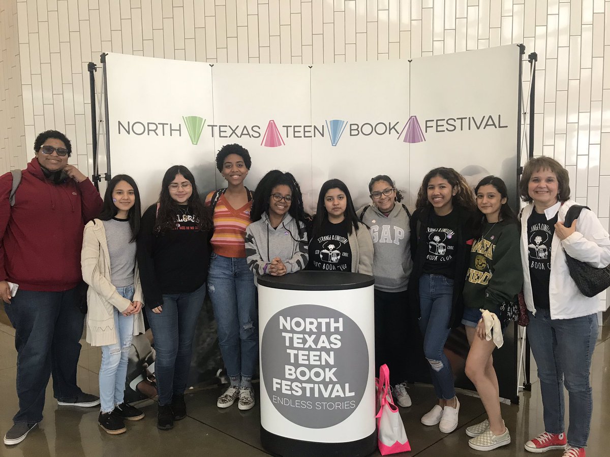 mlalextx's tweet photo. North TX Teen Book Festival on 3/7/20+ Hillcrest Book Club = Plenty of authors, books, and happy Hillcrest students! @PanthersHHS @hhslibrarydisd @DISD_Libraries #NTTBF https://t.co/beDsAmLFEt