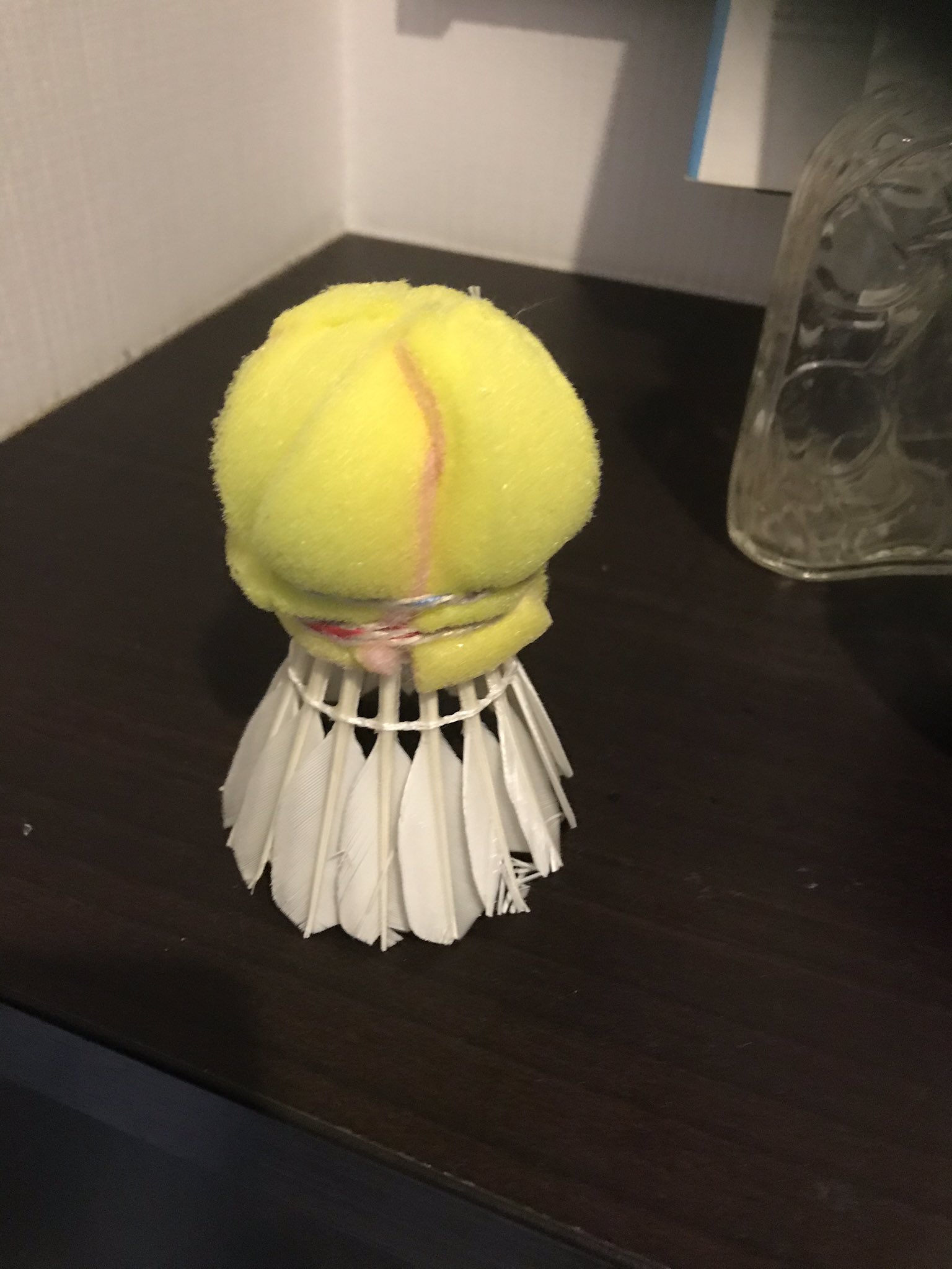 バドミントンレディースクラブ 三ツ沢 こんにちわ 三ツ沢の肥吾です ストレス溜まるので自宅で壁打ち必死です これなら 音があまり出ません 一人バド練習 ラリーしたい バドミントン 横浜 主婦のアイデア T Co 4on8houyk6 Twitter