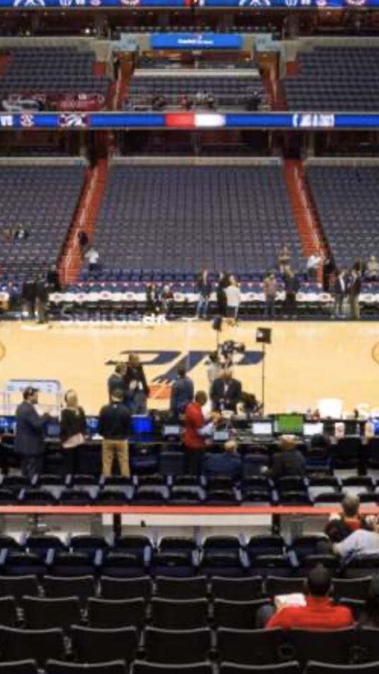 Surprising Brontë with wizards v pelicans to watch her boi Zion!! #hollah