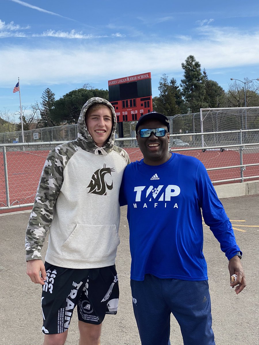 CoachTTMP's tweet photo. Started out with @TMPMafia7v7 in Middle School welcome back @justin_lamson10 we going in this weekend #MafiaBack we have had some great guys from OR in our program we love whats instilled in them at their HS program &amp; we get to support that. #RoadToTheAdidasNatty https://t.co/71DTOz7inC