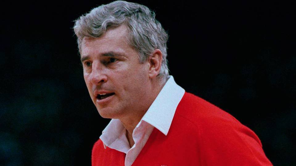 CoachJimBoone's tweet photo. “Nobody wants to be Defended, nobody...Everybody wants to just catch and shoot. The harder you guard someone, the tougher you make it for their Offense.” 
~ Bob Knight on Guarding the       
    Ball https://t.co/M2yX7LDvhN