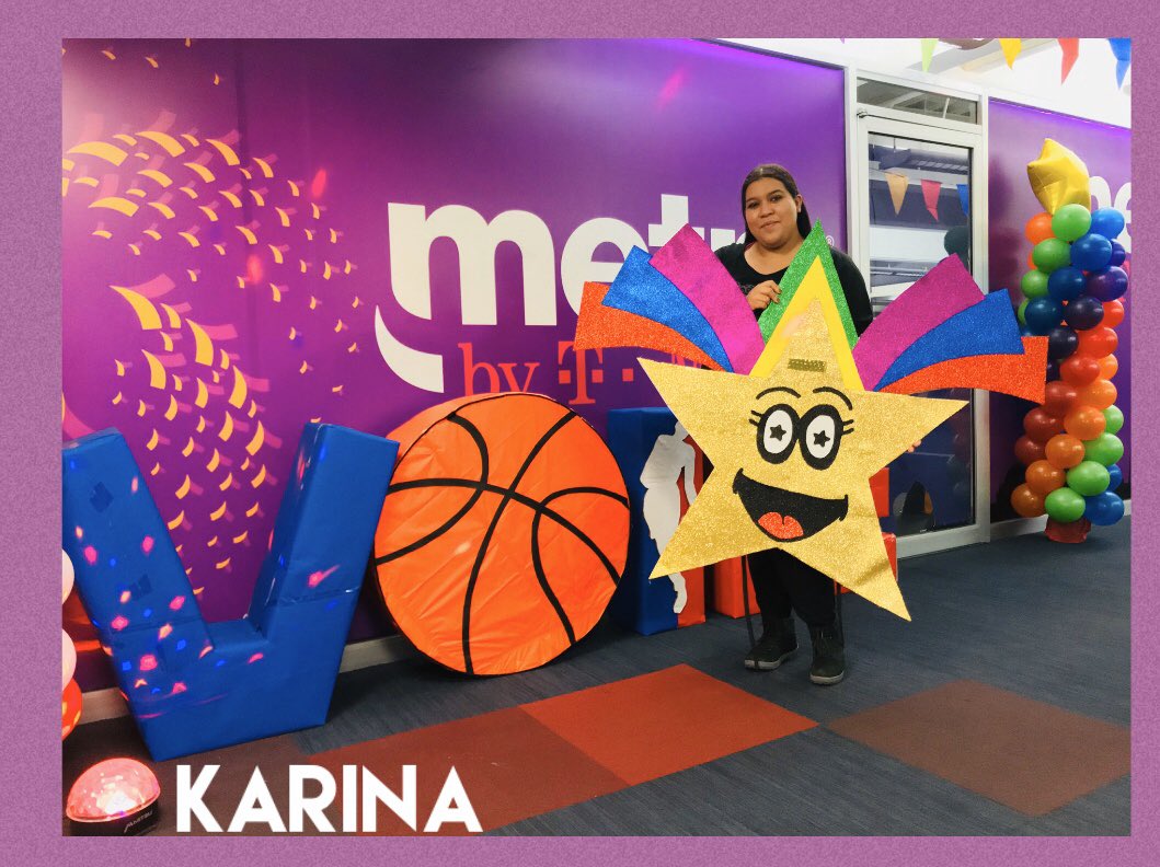 SiteTijuana's tweet photo. They throw, score and take The Voice! 🏀 @TJ_Quality #VoiceWeek #DjSuperStar #MarchMadness #METROLADIES @Josie_MPCS @Greg_MPCS @Jamie_Metro @Norris_MPCS @Jaimaintenance 
@RobinMiesen @KevinDG0817 
@HPDEC1969 @RunJRJ262 
@UralisaN @Daniel_S181 @jayndallas55 https://t.co/oM8vSXvEIr