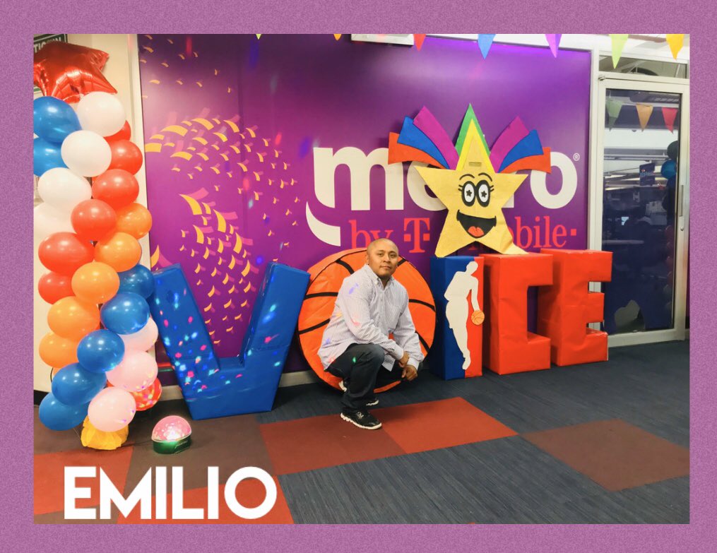 SiteTijuana's tweet photo. They throw, score and take The Voice! 🏀 @TJ_Quality #VoiceWeek #DjSuperStar #MarchMadness #METROLADIES @Josie_MPCS @Greg_MPCS @Jamie_Metro @Norris_MPCS @Jaimaintenance 
@RobinMiesen @KevinDG0817 
@HPDEC1969 @RunJRJ262 
@UralisaN @Daniel_S181 @jayndallas55 https://t.co/oM8vSXvEIr