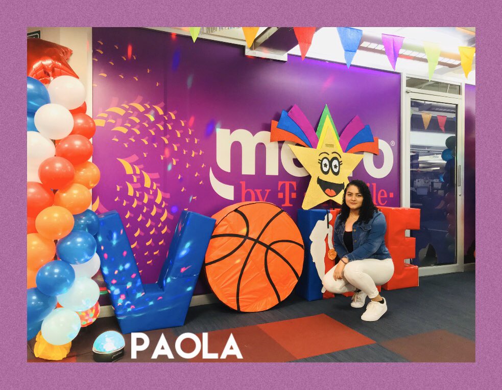 SiteTijuana's tweet photo. They throw, score and take The Voice! 🏀 @TJ_Quality #VoiceWeek #DjSuperStar #MarchMadness #METROLADIES @Josie_MPCS @Greg_MPCS @Jamie_Metro @Norris_MPCS @Jaimaintenance 
@RobinMiesen @KevinDG0817 
@HPDEC1969 @RunJRJ262 
@UralisaN @Daniel_S181 @jayndallas55 https://t.co/oM8vSXvEIr