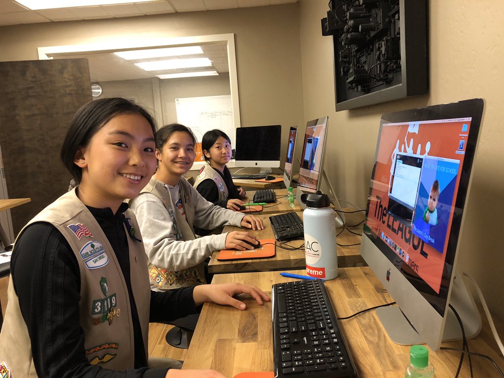 LEAGUEofAmazing's tweet image. We’re thrilled to pilot our @sdgirlscouts Cadette #CodingforGood badge workshop, “Coding Basics” tonight. These students are learning to create original memes (and thinking about their social impact). How appropriate that our first workshop is the day after #IWD2020 ! #girlscode