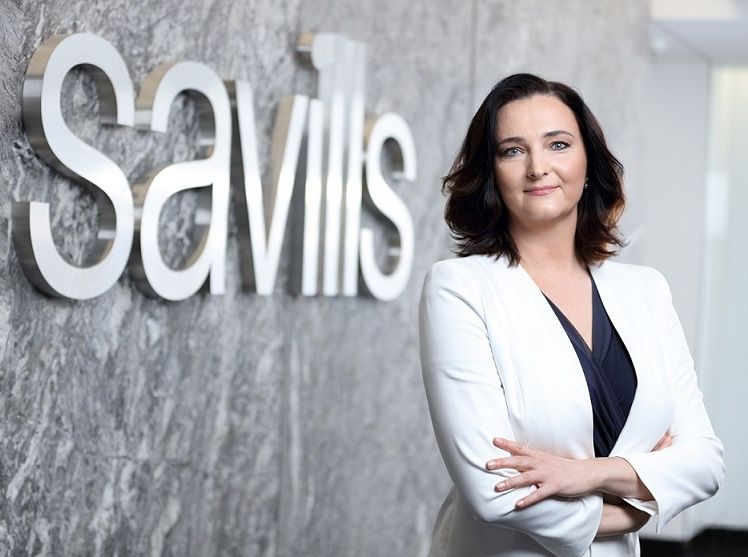JournalRetail's tweet photo. Jak zmienia się rola food courtów w centrach handlowych?
W wywiadzie dla #RetailJournal opowiada Marta Mikołajczyk-Pyrć, @SavillsPoland https://t.co/parFa6D5OY
#CentrumHandlowe #CentraHandlowe #ShoppingCenter #ShoppingMall #GaleriaHandlowa #Wywiad #interviews #Retail #FoodCourt https://t.co/rtyJ2pEIEC