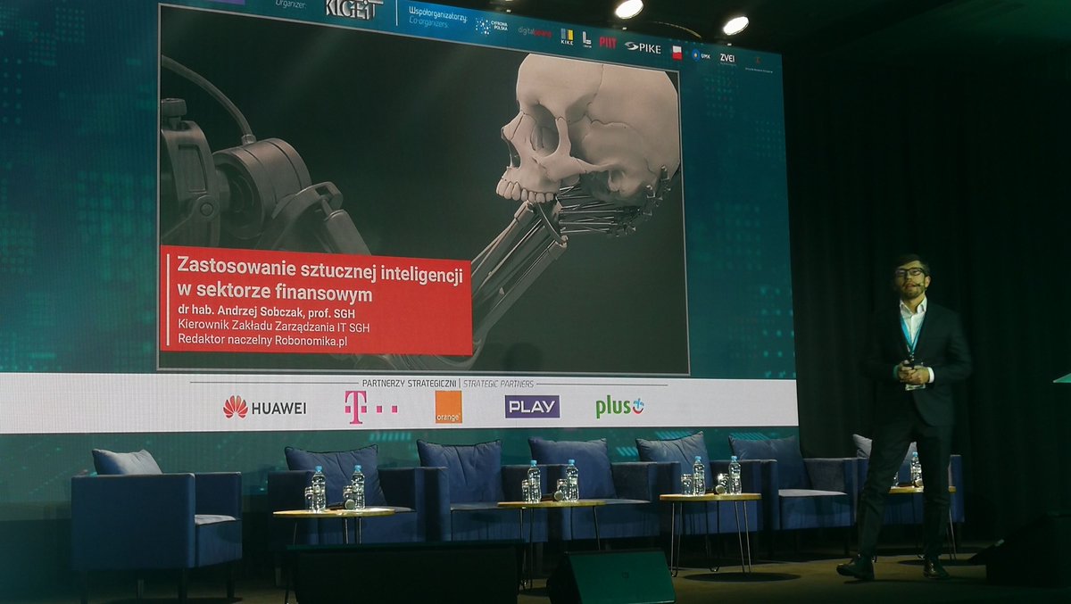 Andrzej_Sobczak's tweet photo. W dniach 9-10 marca odbywa się 12 Forum Gospodarcze TIME. Podczas tego wydarzenia poprowadziłem prezentację "Zastosowanie #AI w sektorze finansowym". Zapraszam do zapoznania się z prezentacją: https://t.co/GVbijqwhuE
#Robonomika #SztucznaInteligencja #Artificial ntelligence https://t.co/YKkxA61Ohg
