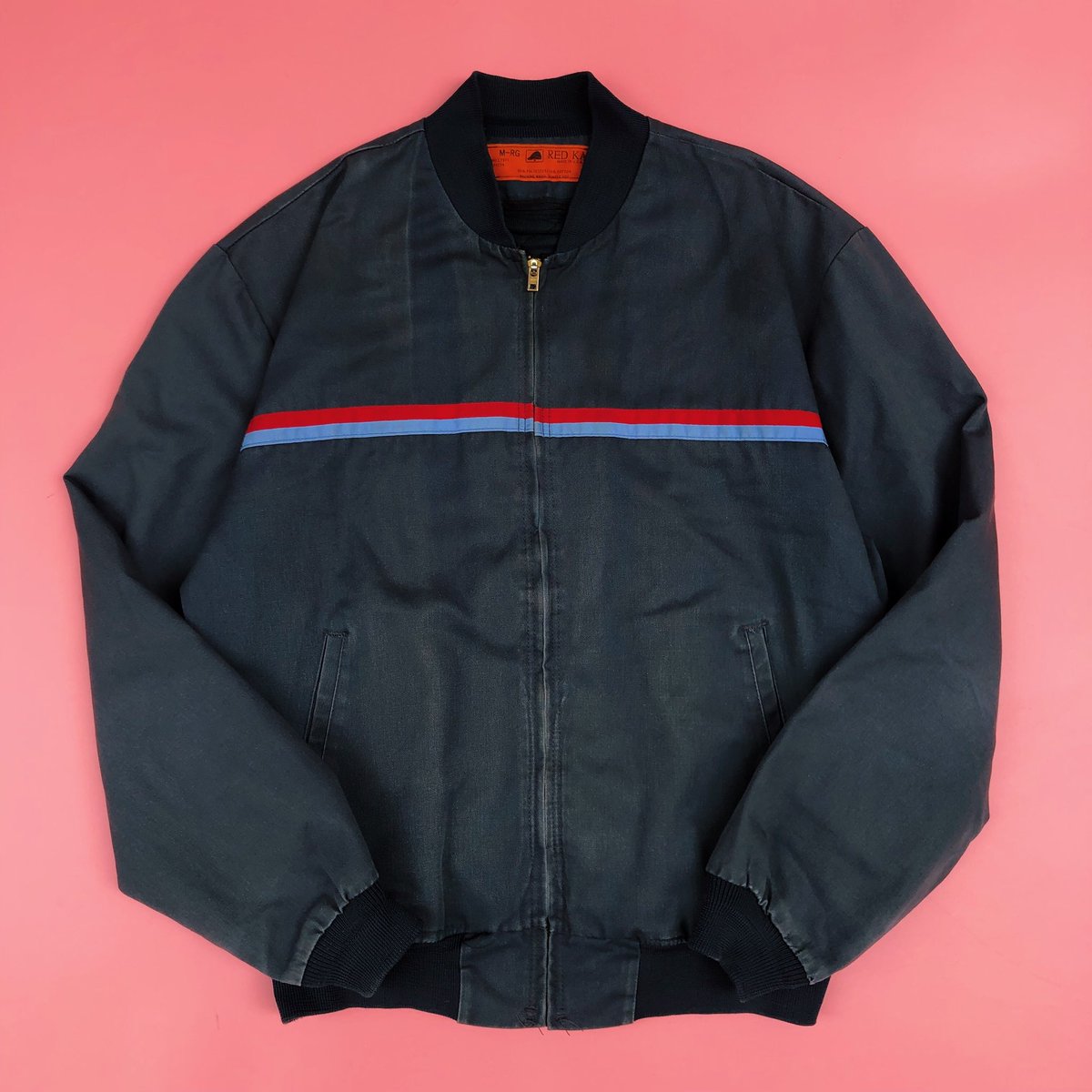 FBT_SHOP's tweet photo. 👩‍🏭👩‍🏭👩‍🏭
size M
¥4,950-
取り外しできるライナー付きです🗽
#redkap 
#レッドキャップ
#madeinusa 
#talonzipper 
#FBTSHOP
※通販希望の方はDMください https://t.co/c1Phm7nlvB