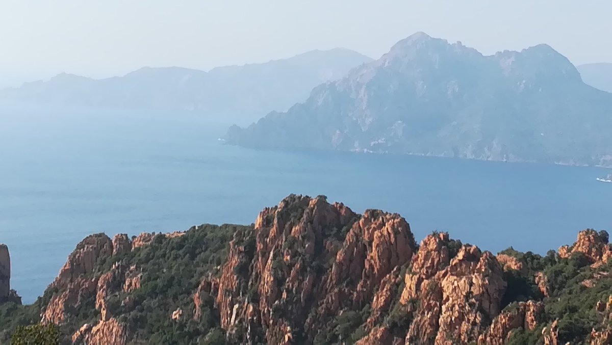 Elonmusknedbxs's tweet photo. Les Calanche de Piana sont un des sites naturels les plus réputés de #Corse , à juste titre, car elles sont d'une incroyable beauté !
Classées au patrimoine mondial de #Unesco, les #Calanche s'étendent sur presque 2 kilomètres, entre #Porto et #Piana.
Photos perso 📷
Sept 2019 https://t.co/sxSZvT6qWR