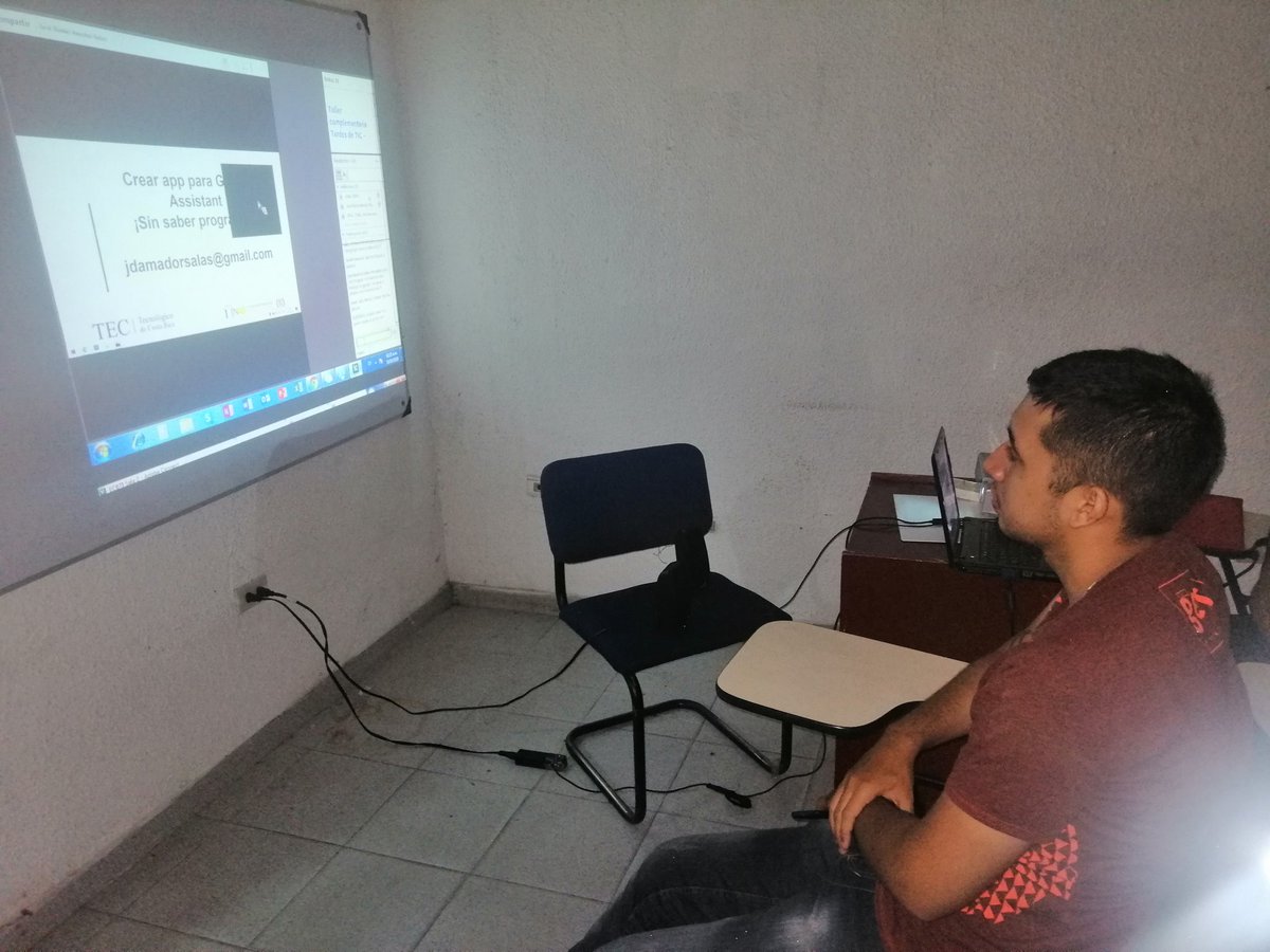 lhlopezd's tweet photo. @figueredo_john Taller complementaria Tardes de TIC - Crear apps para Google Assistant ¡sin saber programar! @unadzao @UniversidadUNAD https://t.co/uUrgtkp4TO