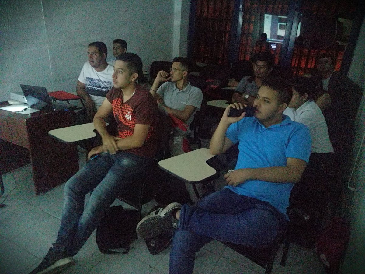 lhlopezd's tweet photo. @figueredo_john Taller complementaria Tardes de TIC - Crear apps para Google Assistant ¡sin saber programar! @unadzao @UniversidadUNAD https://t.co/uUrgtkp4TO
