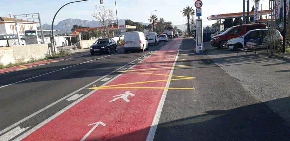 peremulet's tweet image. La importancia de la propiedad z-index, definición gráfica
#webdev #webdevelopers #wedbdevelopment #webdesign #css