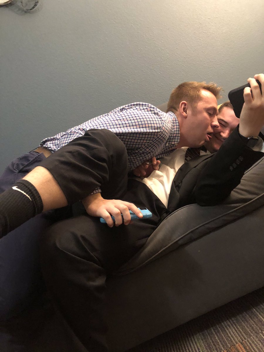 PeachyLeef's tweet photo. Live action look at me pretending to have caronavirus around all the old professors on campus so UNL will cancel classes due to induced mass panic https://t.co/wdx6VF1mei