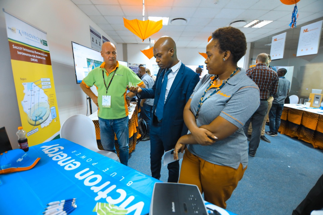 Funguo_Tz's tweet photo. Do you know why the Netherlands is the 4th most innovative country globally? Visit the 'House of the Future' presented by the Embassy of the Netherlands at the #IW2020 to learn and explore different products and services from various companies from the Netherlands.
#InnovationTZ https://t.co/HZ6HJ9fTde