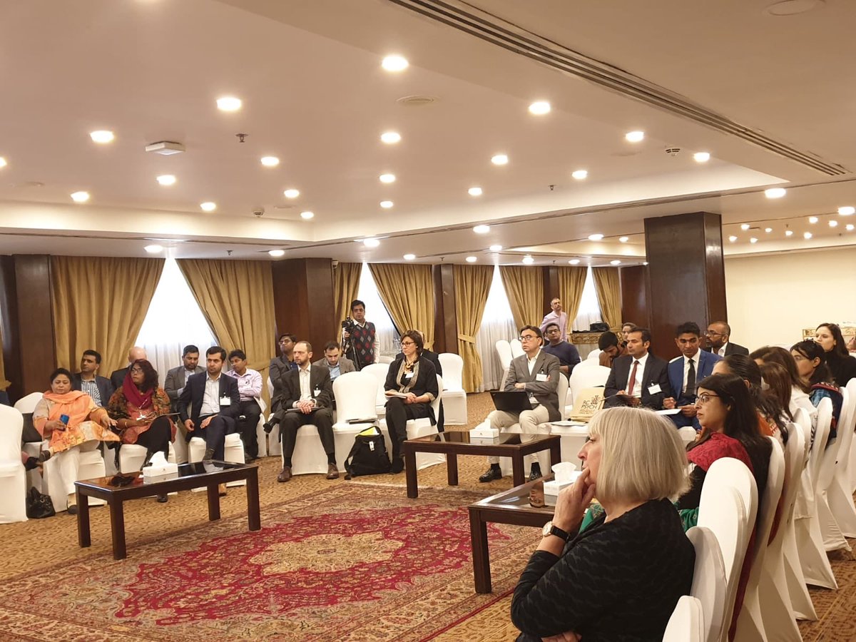 UPSIGN_Network's tweet photo. And we have lift off for #WS2 lead by @parveenazamali and Professor Ihtesham Rehman ๐
Todayโs session shall cover discussions focussing on: biomaterials, regenerative medicine and gender and mental health.
#PK2020 #UPSIGN2020 #UKRI #GCRF https://t.co/JX6RhAQ3rl