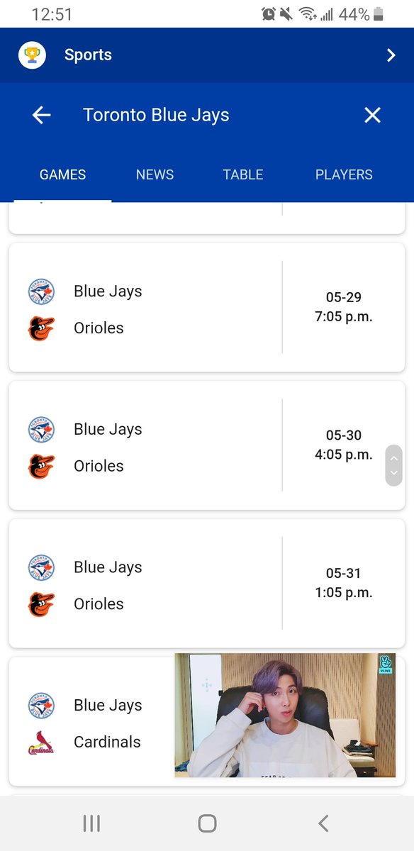 jeonikori's tweet photo. hyun jin is now part of blue jays, so catch yoongi at a blue jays game before the concert
time to buy blue jay tickets 😳
#BTSinTORONTO #BTSCANADA2020 https://t.co/4Zdt3Lpuq6