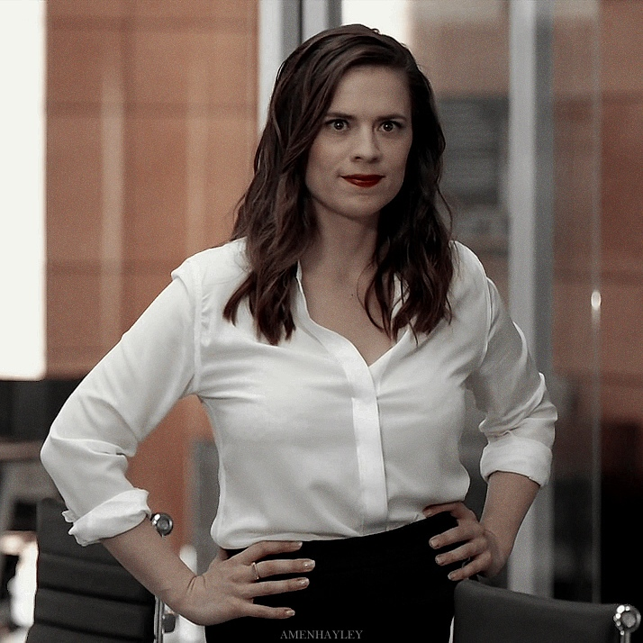 god bless hayley atwell в Твиттере: "i want her to boss me a