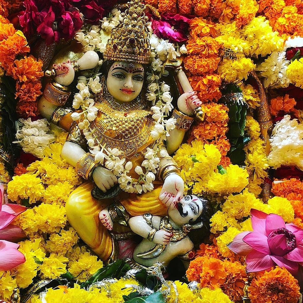 baglamukhipuja's tweet photo. कैसा भी कष्ट हो उसको माता बगलामुखी की साधना से तुरन्त नष्ट किया जा सकता है। माता बगलामुखी की पूजा करने वालों के पास कभी धन की कमी नहीं रहती। https://t.co/91sfFlxsrP