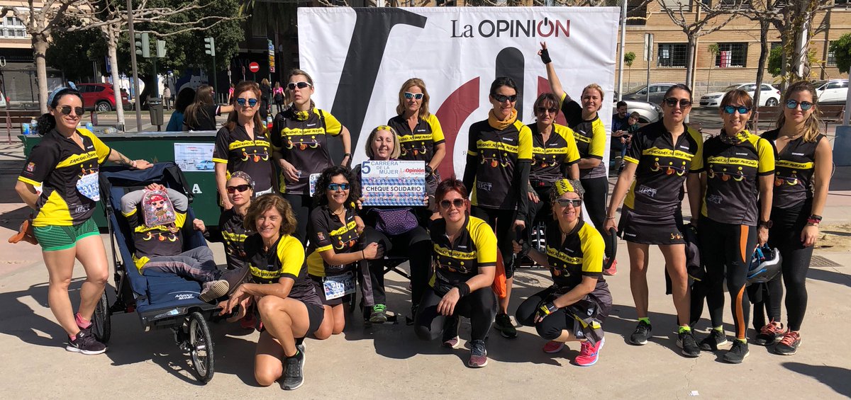 #Siyollegotúllegas
Día deportivo y de fiesta en la Carrera de la Mujer de la Ciudad de Murcia.
5000 participantes el 8 de Marzo potenciando la presencia de la mujer en el deporte.
#SuSonrisaEsElPremio
#Integración
#RegióndeMurcia
#Cartagena
Agradecimientos a <a href="/tuttiscooter/">Tuttiscooter Ortopedia</a>