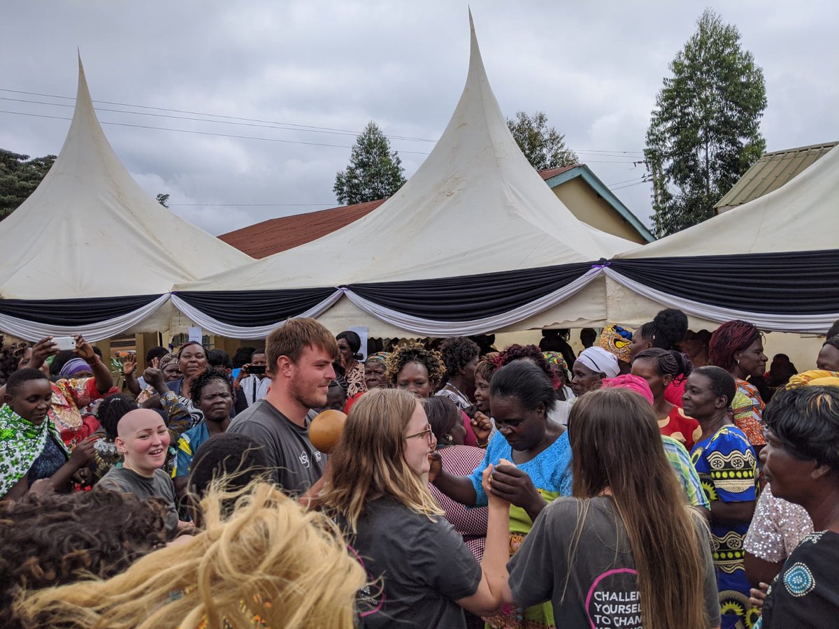 IcsSiaya's tweet photo. Our volunteers having a little dance with the primary actors in attendance.
@VSOKenya https://t.co/OGycvf8VRO