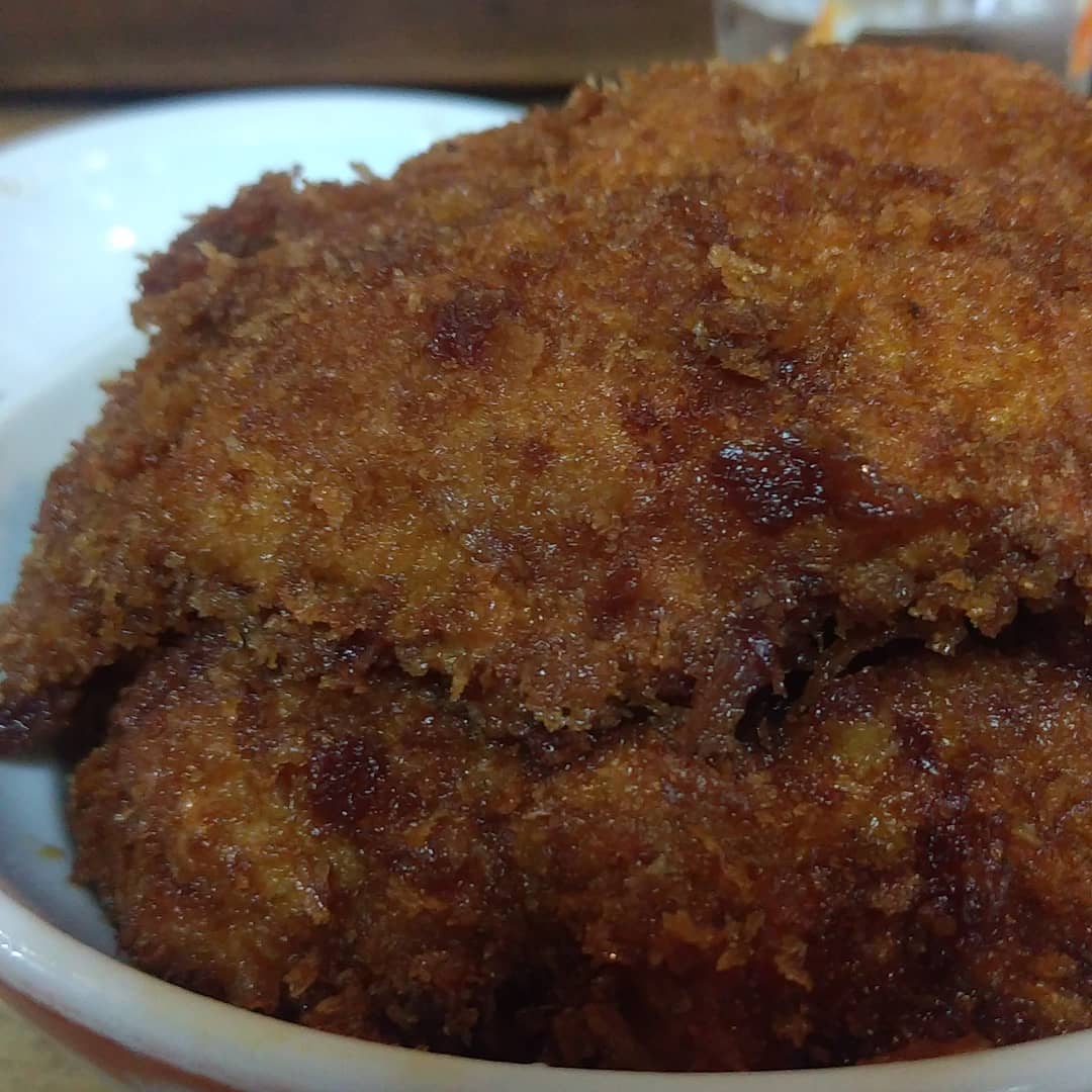 わらじ カツ 丼 安田 屋