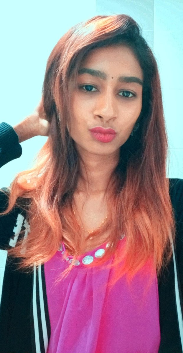 Hemyyy_offl's tweet photo. In love with this insta filter ✨💕🦄 #hemy https://t.co/58YVq1vaYI