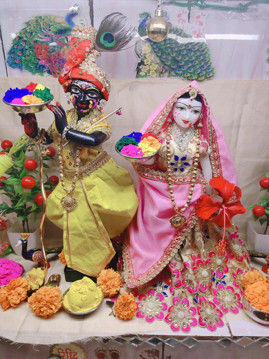 krsnasangini's tweet photo. श्री राधे प्यारे गुरुदेव
आपके प्यारे मेरे सरवस होली के रसिया श्री राधा नवल किशोर जी के आज होली के अति मनोहर रंग रंगीले दर्शन😘😍❤🌈
#HappyHoli2020
@gauravkrishnag https://t.co/BrhZ2Mkza9