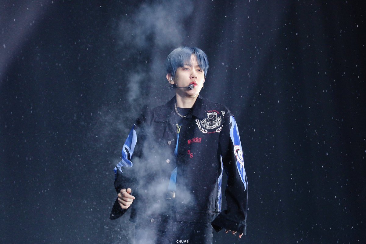 ChanBaekioo's tweet photo. 백현이 200204 SuperM in Seattle
𝑴𝒚 𝑳𝒐𝒗𝒆☁️🤍💙
#백현 #BAEKHYUN #SuperM #WeAreTheFuture #SuperMinSeattle @B_hundred_Hyun @superm https://t.co/NiHPfGfoRw
