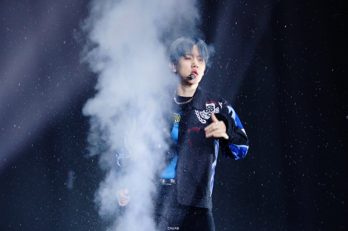 ChanBaekioo's tweet photo. 백현이 200204 SuperM in Seattle
𝑴𝒚 𝑳𝒐𝒗𝒆☁️🤍💙
#백현 #BAEKHYUN #SuperM #WeAreTheFuture #SuperMinSeattle @B_hundred_Hyun @superm https://t.co/NiHPfGfoRw