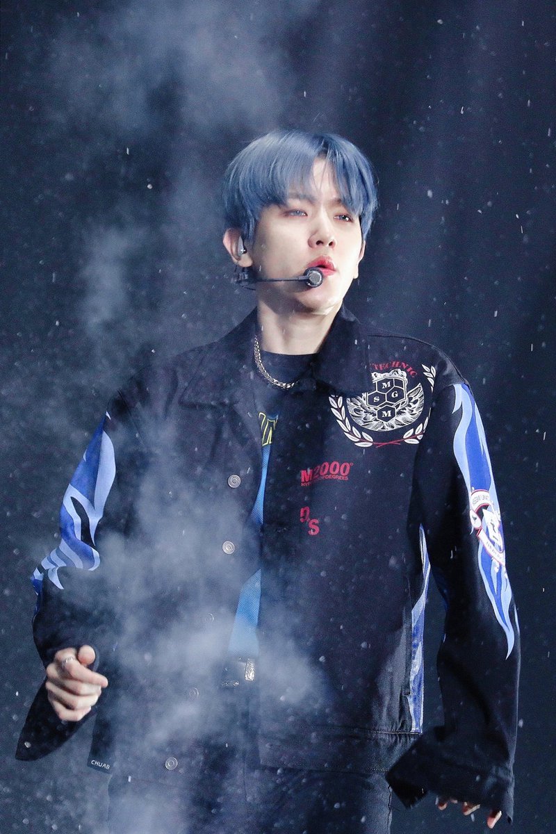ChanBaekioo's tweet photo. 백현이 200204 SuperM in Seattle
𝑴𝒚 𝑳𝒐𝒗𝒆☁️🤍💙
#백현 #BAEKHYUN #SuperM #WeAreTheFuture #SuperMinSeattle @B_hundred_Hyun @superm https://t.co/NiHPfGfoRw