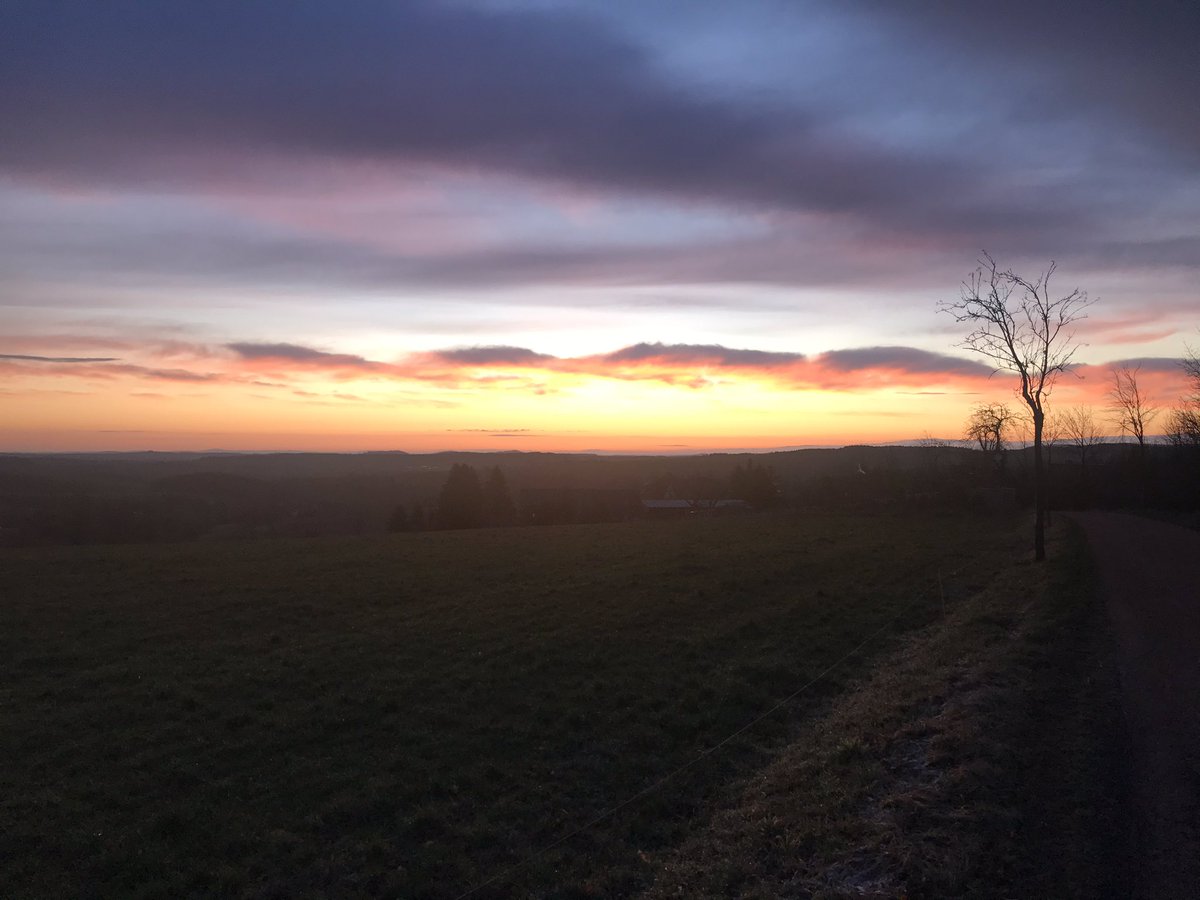 Gleich geht die Sonne über Neuklingenberg auf - freue mich auf spannende Strategietage mit tollen Kollegen <a href="/communardo/">kommunardo</a>